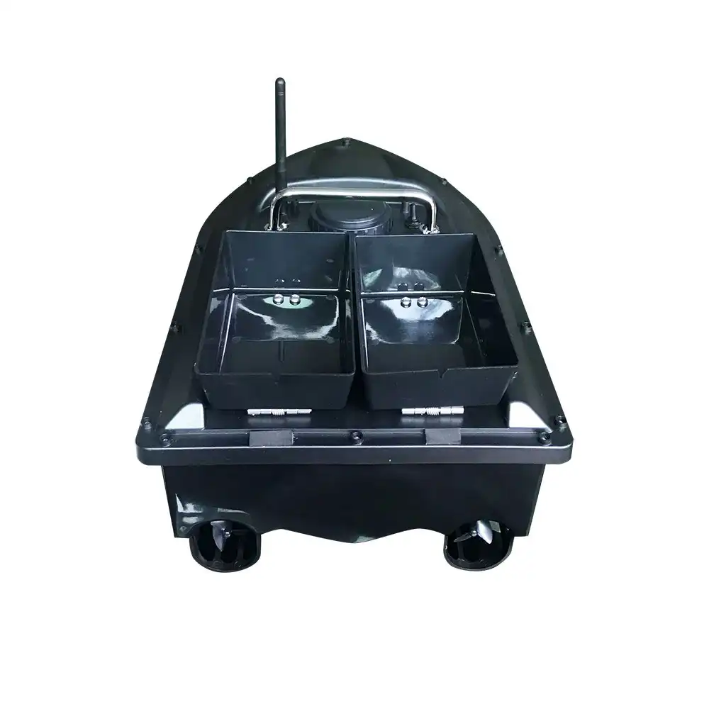 D13C-Boat01